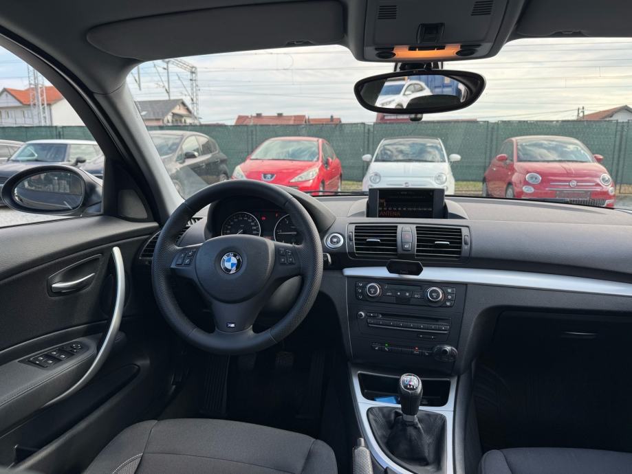 BMW 120d, M-PAKET, Panorama, Ekran, fotografija 14