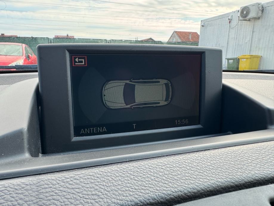 BMW 120d, M-PAKET, Panorama, Ekran, fotografija 19