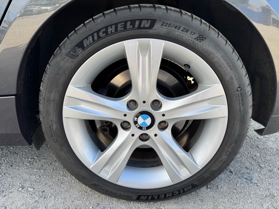 BMW 120d, M-PAKET, Panorama, Ekran, fotografija 20