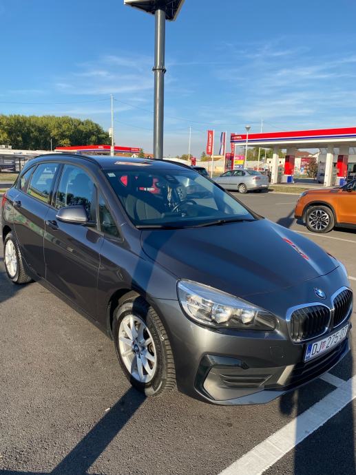 BMW 2 ACTIVE TURER 216D 2019GOD REG. DO 6.2027 GOD., fotografija 3