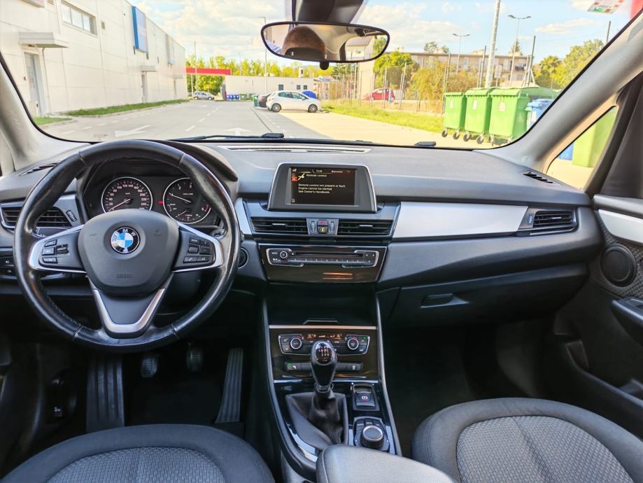 BMW 214d /255tkm/prvi vlasnik/samoparkiranje/grijanje sjedala/odličan/, fotografija 9