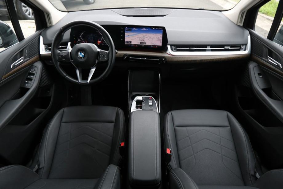BMW 218 D Active Tourer Automatik Luxury Line VIRTUAL COCKPIT 150 KS, fotografija 5