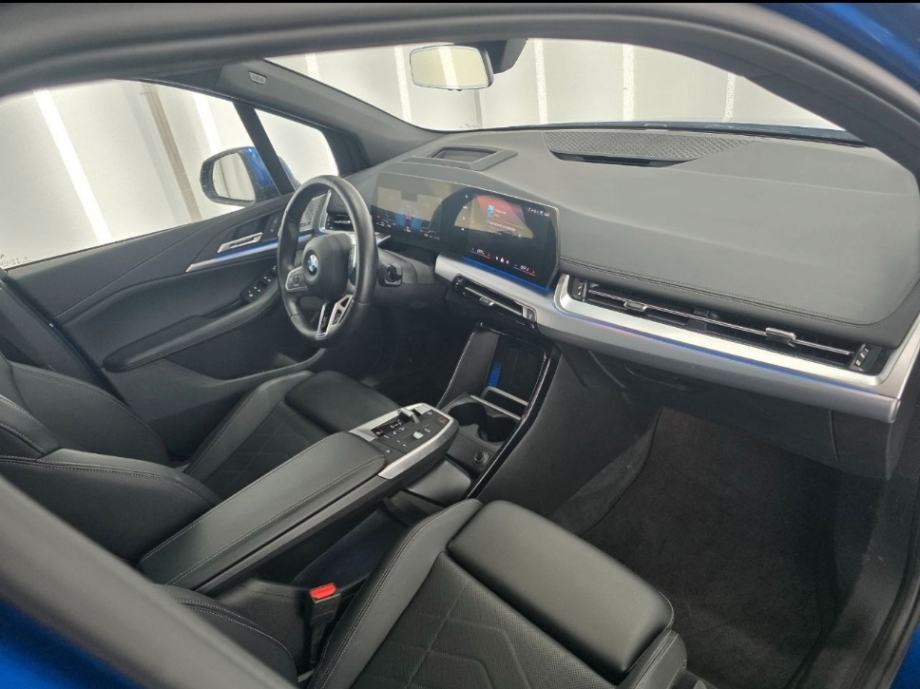 BMW 218d 11/2024, M-sport, pano, 360, harman, full! Reg.godinu dana, fotografija 9