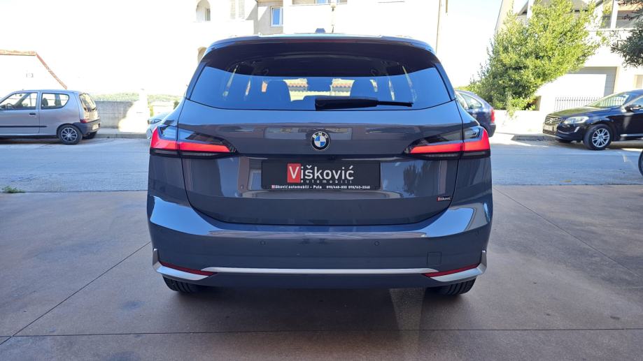 BMW 218D ACTIVE TOURER 2025 LUXURY LINE SERVISNA JAMSTVO, fotografija 6
