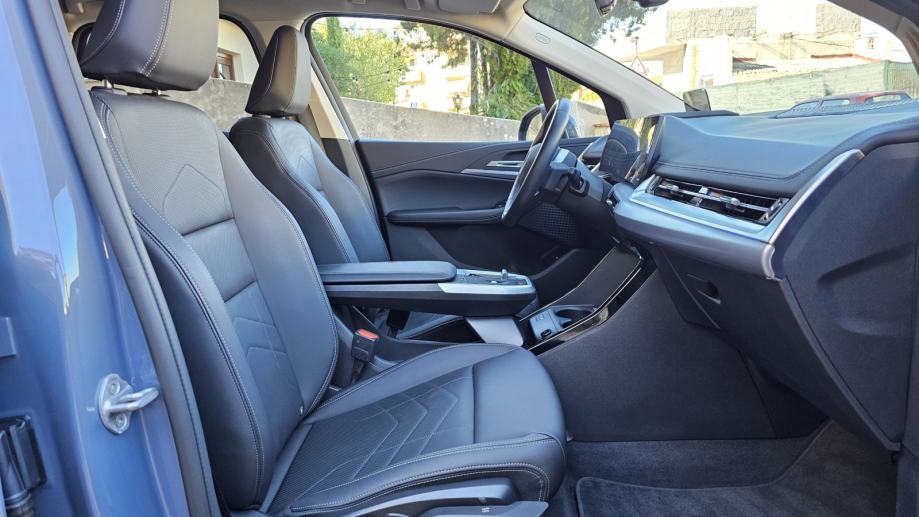 BMW 218D ACTIVE TOURER 2025 LUXURY LINE SERVISNA JAMSTVO, fotografija 17