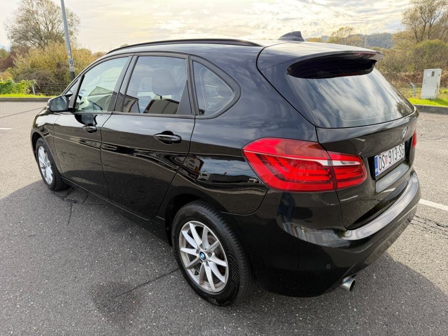 BMW 218d • Automatic • Servis • Reg • TOP ocuvan • LED • Nove gume, pogled izvana - slika 5