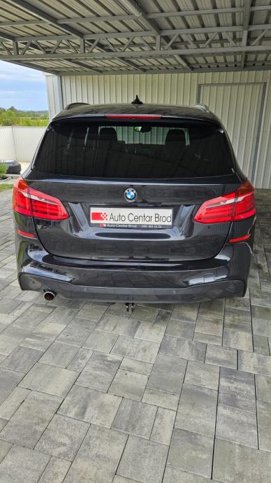 BMW 218d automatik M-pack,panorama, velika navi,head-up..., fotografija 3