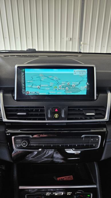 BMW 218d automatik M-pack,panorama, velika navi,head-up..., fotografija 9