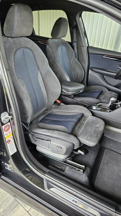BMW 218d automatik M-pack,panorama, velika navi,head-up..., fotografija 12