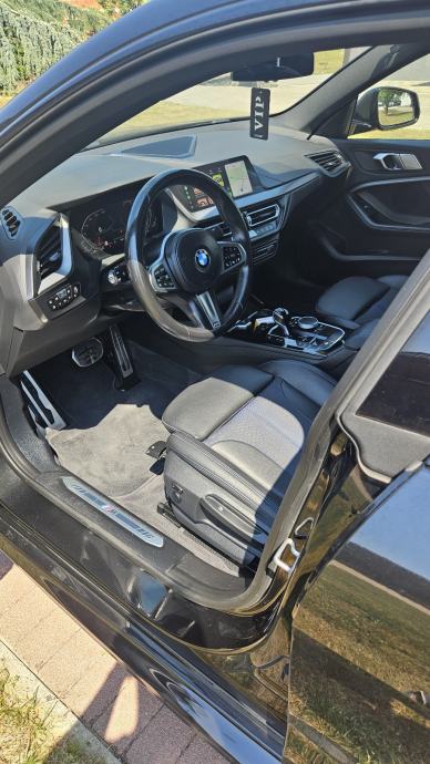 BMW 218i Gran Coupe, M Paket, 2023., Automatik, Nije uvoz, fotografija 8