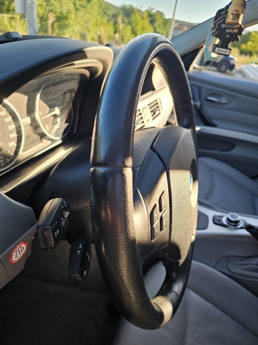 BMW 3 E90 E91 LCI 320d Tek reg. Urađeni svi servisi!! Top stanje!, fotografija 14