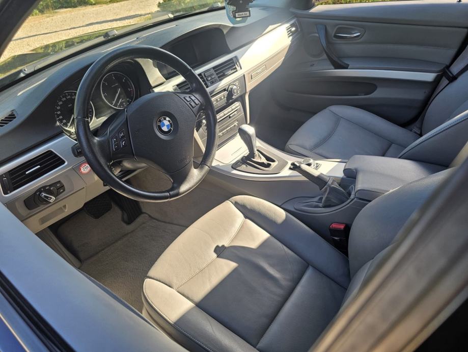 BMW 3 E90 E91 LCI 320d Tek reg. Urađeni svi servisi!! Top stanje!, fotografija 11