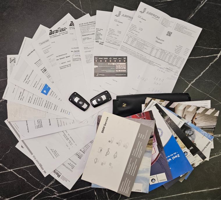 BMW 3 E90 E91 LCI 320d Tek reg. Urađeni svi servisi!! Top stanje!, fotografija 18