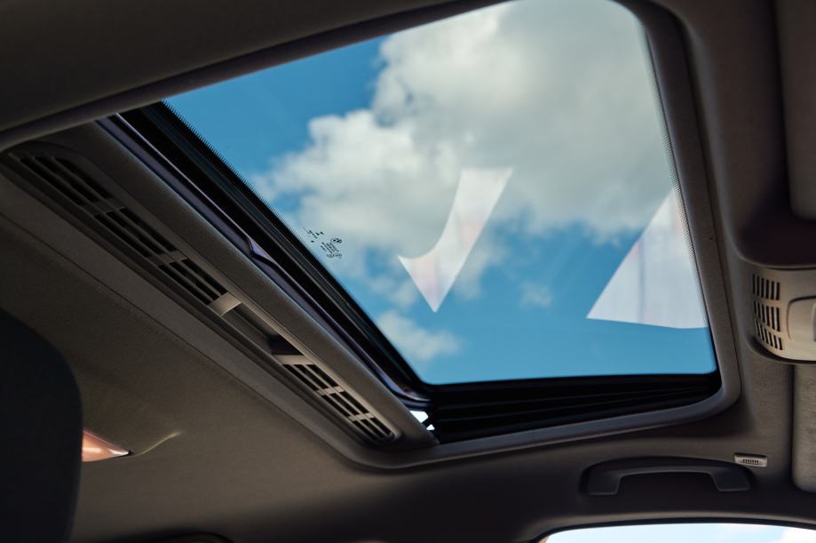 BMW 316d LCI redizajn 2016g. reg.do 02/2027g., fotografija 15