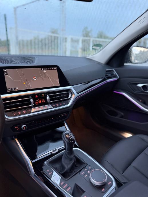 BMW 318d|2021|Jamstvo 12 mj.|Dig. Cocpit|Ambient lig|Koža|Grij. Sjedal, fotografija 18