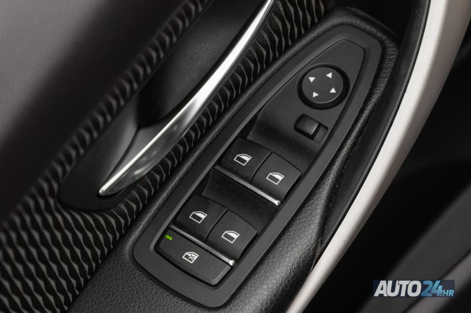 BMW 318D AUTOMATIC|RATA 235€|1. VL|HR AUTO|PDV|SERVISNA TOMIĆ|NAVI|LED, fotografija 13