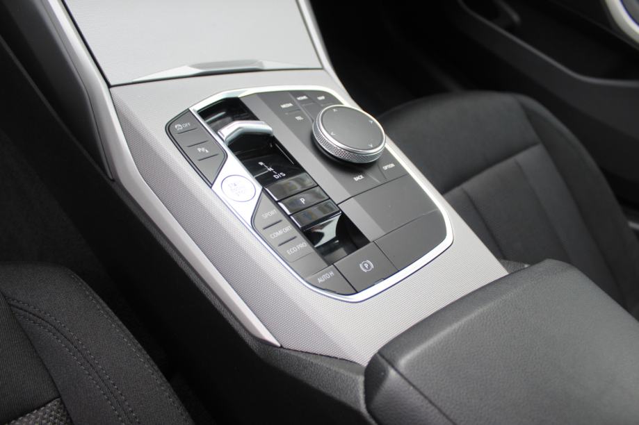 BMW 318d AUTOMATIK, LED, NAVI, ALU 17, VIRTUAL, GARANCIJA, NIJE UVOZ !, fotografija 14