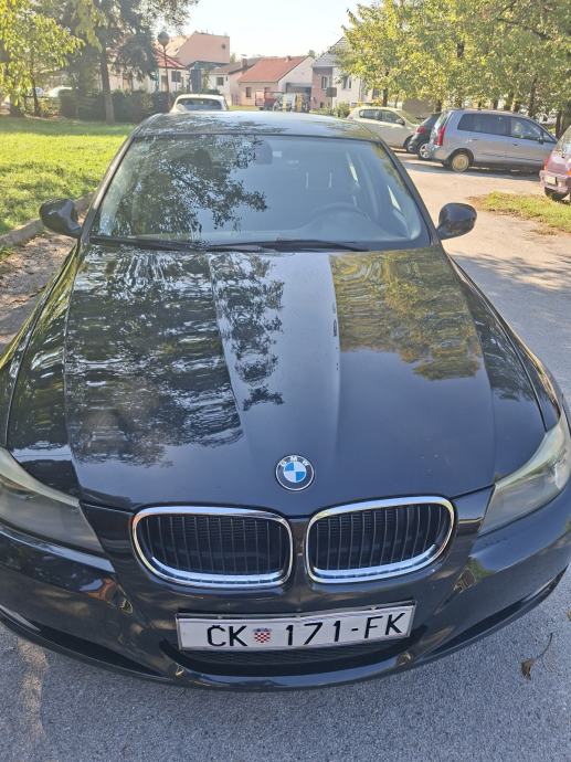 BMW 318d E90, 2011., 201.000 km. PDV, fotografija 2