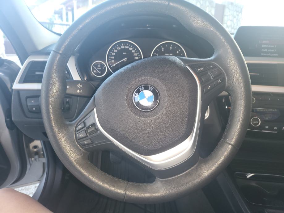 BMW 318d F30 LCI (Redizajn) – SAMO 28.060 km – HR Auto – BSI Jamstvo, fotografija 4