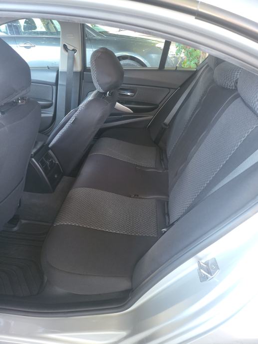 BMW 318d F30 LCI (Redizajn) – SAMO 28.060 km – HR Auto – BSI Jamstvo, fotografija 8