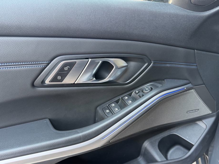 BMW 318D G20 *M Sport* 2019, fotografija 17