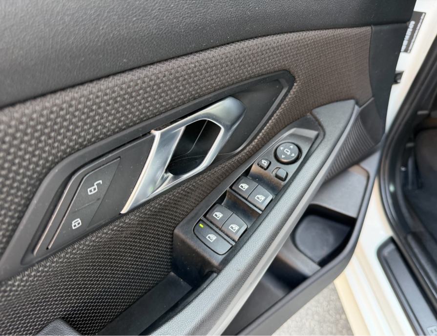 BMW 318D G20 *ShadowLine* 2019 HR auto!, fotografija 13