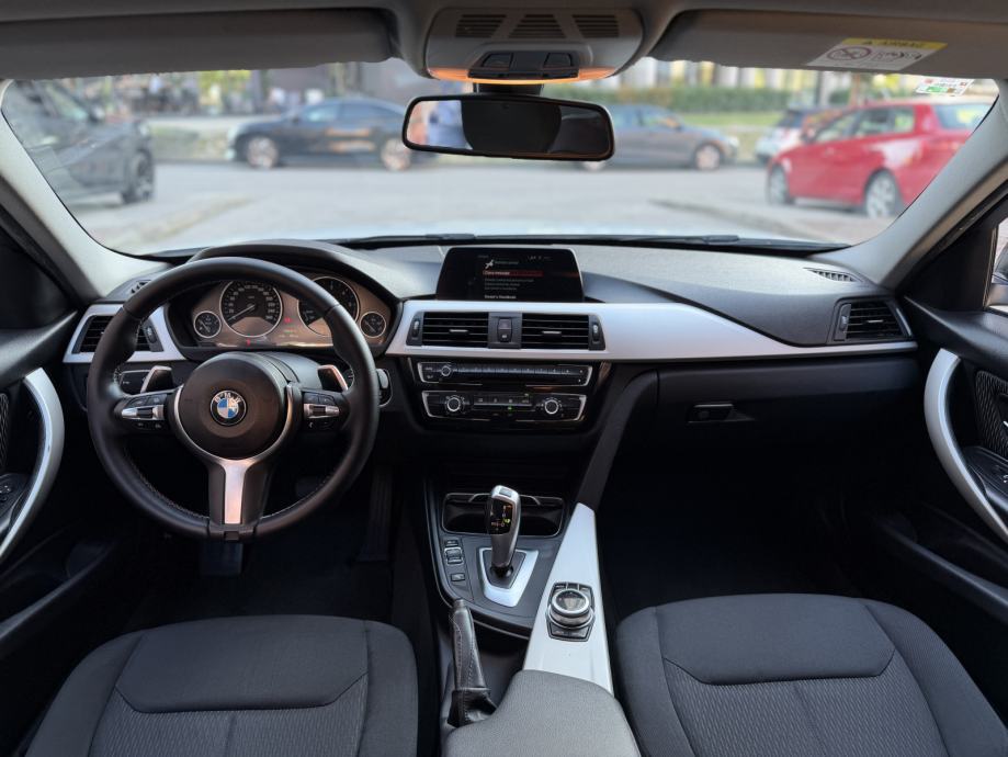 BMW 318d TOURING / REGAN / BIJELI / PDC / NAVI / CARPLAY, fotografija 9