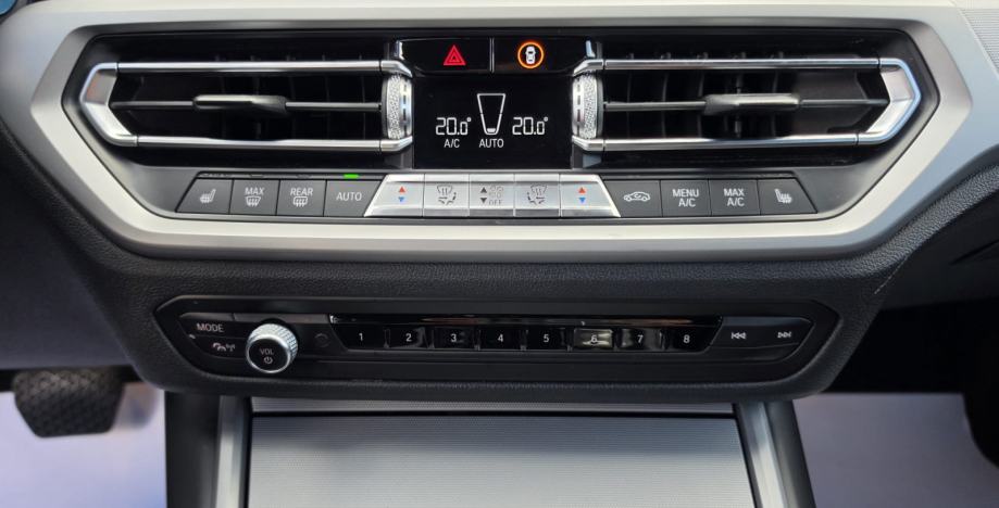 BMW serija 3 2.0d 136KS VIRT,AUT,NAVI,KAM,GRIJ.SJ,JAMSTVO,REG 07/27, fotografija 20