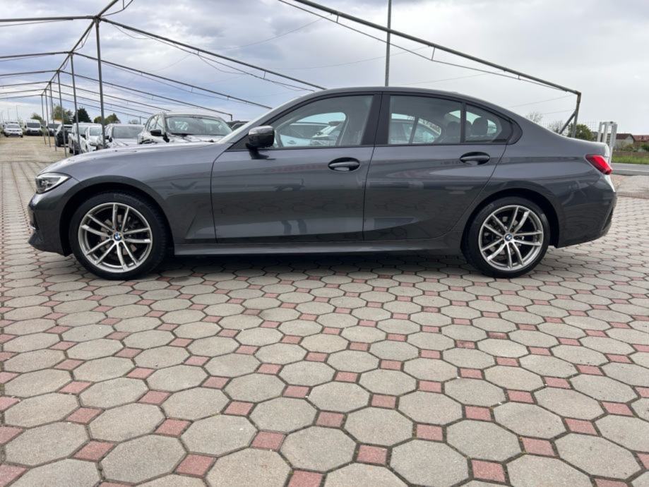 BMW 318i 2022.,VIRTUAL NAVI, SERVISNA, LED, FRONT ASSIST, ALU, pogled izvana - slika 4