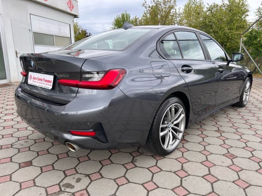 BMW 318i 2022.,VIRTUAL NAVI, SERVISNA, LED, FRONT ASSIST, ALU, fotografija 7