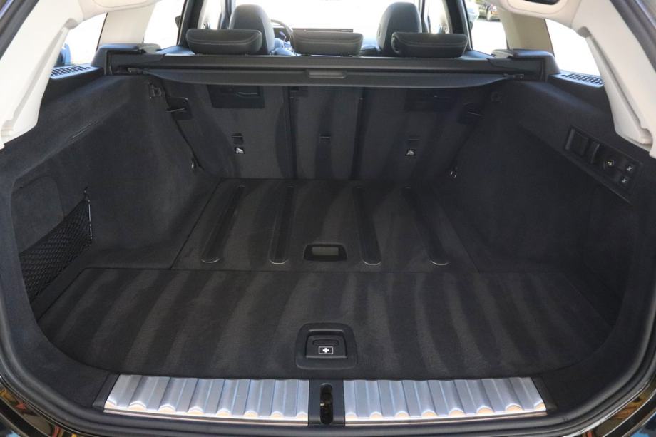 BMW 320 D G21 xDrive Karavan Automatik Panorama VIRTUAL 190 KS, fotografija 12