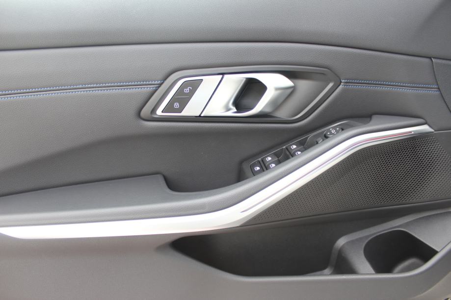BMW 320d AUTOMATIK M-PAKET, LED, NAVI, ALU 18, GARANCIJA, NIJE UVOZ !, fotografija 15