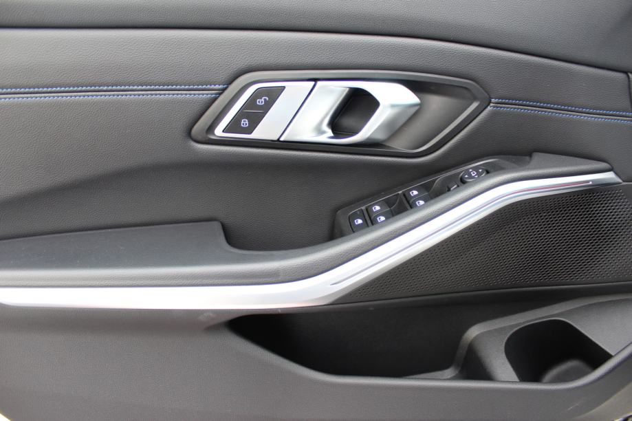 BMW 320d AUTOMATIK M-PAKET, LED, NAVI, ALU 18, GARANCIJA, NIJE UVOZ !, fotografija 15