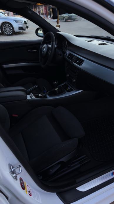 BMW 320d E90 M Sport | 2008. | 315.000 km | 6 brzina, fotografija 9