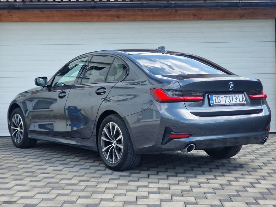 BMW 320d xDrive mild hybrid, fotografija 3