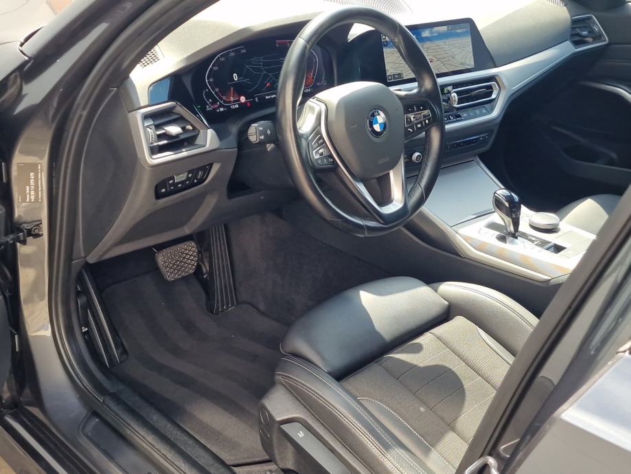 BMW 320d xDrive mild hybrid, fotografija 8