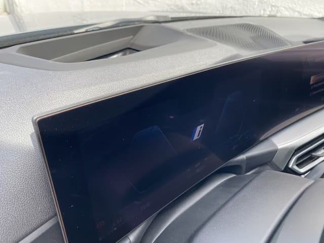 BMW 320e M Sport, fotografija 13