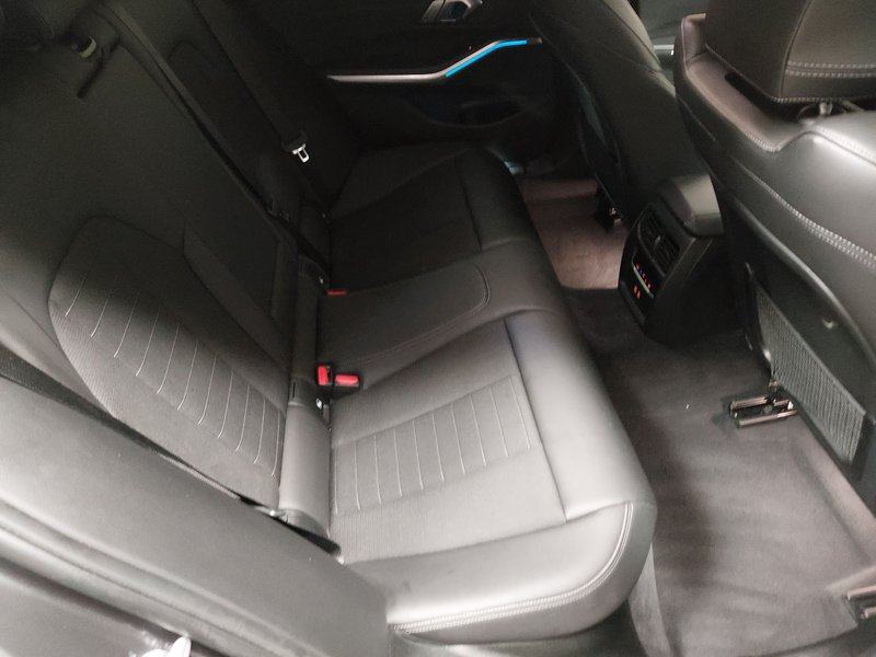 BMW 320e Touring Sport Line automatik • LED • AHK, fotografija 12