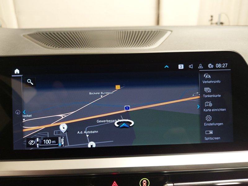 BMW 320e Touring Sport Line automatik • LED • AHK, fotografija 17