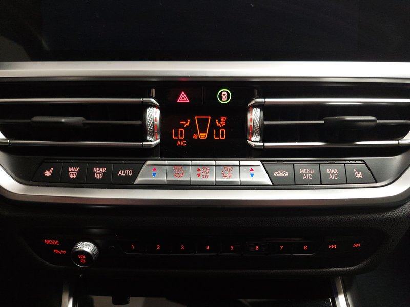 BMW 320e Touring Sport Line automatik • LED • AHK, fotografija 19