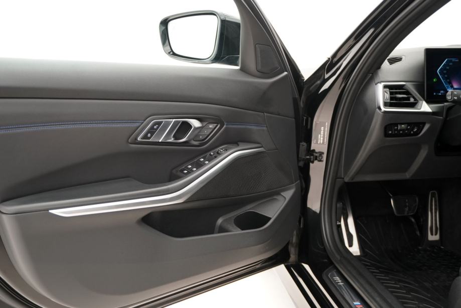 BMW 320i M Sport | Cjena uključuje troškove uvoza, fotografija 9