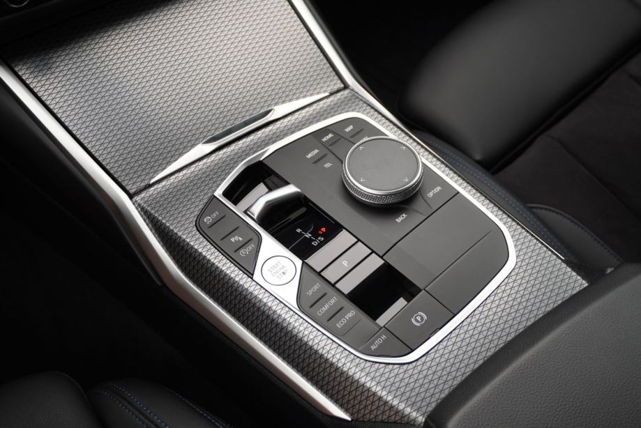 BMW 320i M Sport | Cjena uključuje troškove uvoza, fotografija 15