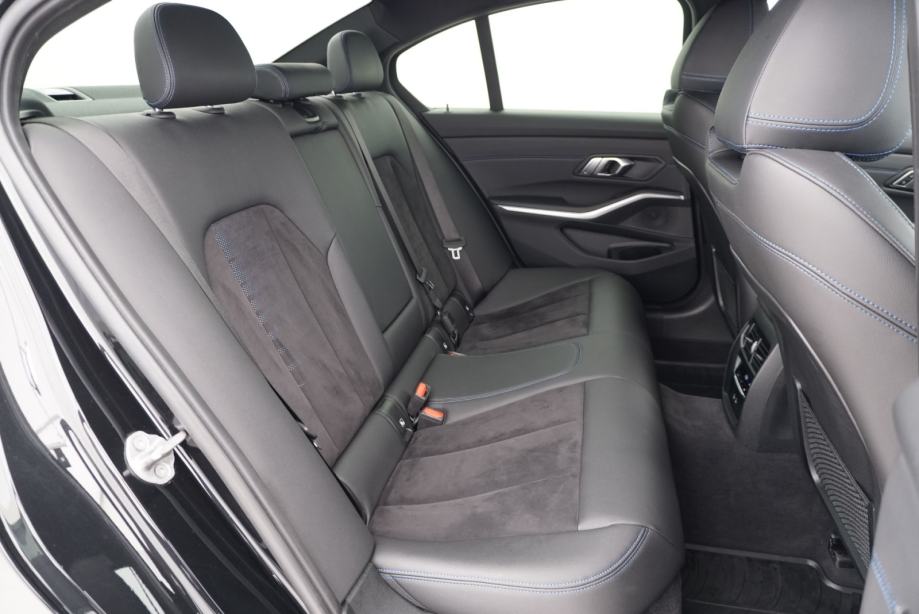 BMW 320i M Sport | Cjena uključuje troškove uvoza, fotografija 20