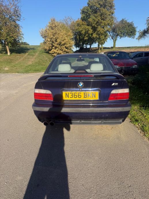 BMW 328i, fotografija 3
