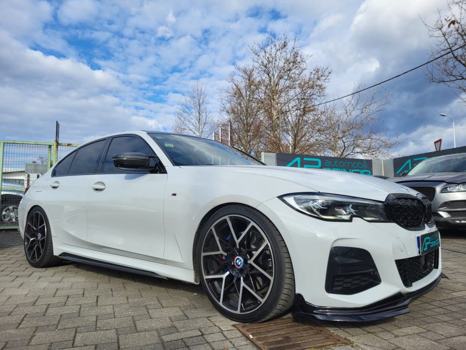 BMW 330e iPerformance M -Performance pack, 2020 god.