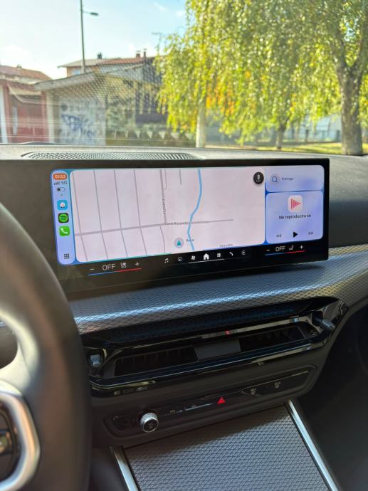 BMW 330e XDRIVE 2025g, fotografija 18