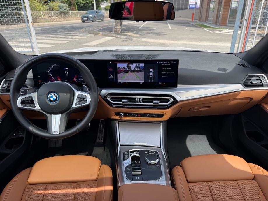BMW 330e Xdrive M sportpaket **FACELIFT**FULL OPREMA**, fotografija 9