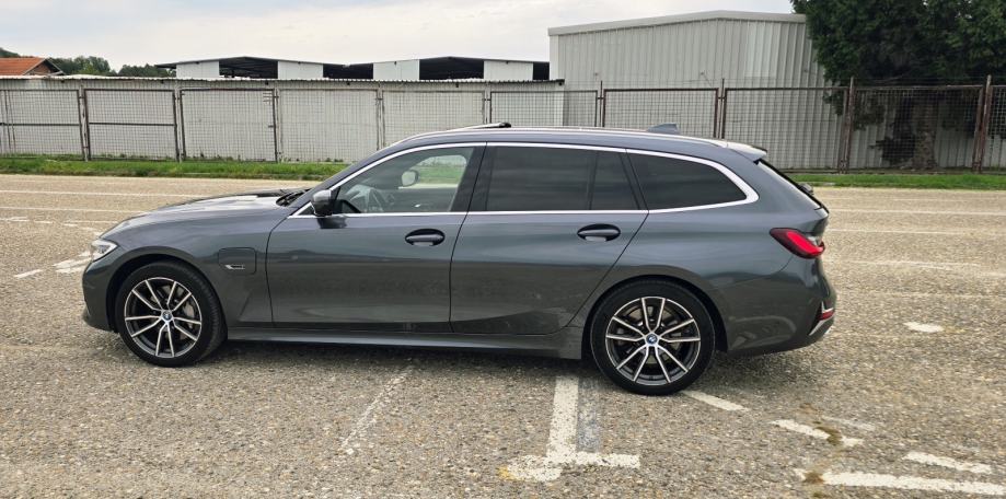 BMW 330e xDrive Touring G21–FULL - Luxury, PHEV, Pano, Laser, HUD, ACC, fotografija 7