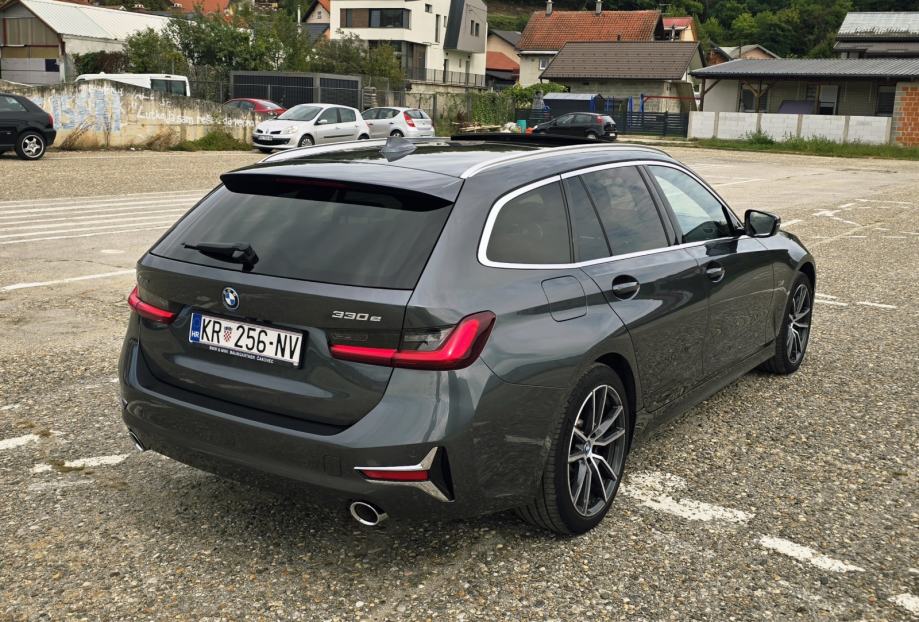 BMW 330e xDrive Touring G21–FULL - Luxury, PHEV, Pano, Laser, HUD, ACC, fotografija 5
