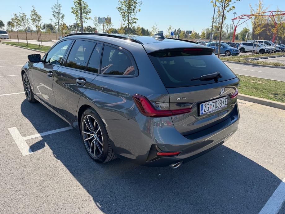 BMW 330e 292 ks Sportline xDrive Touring, fotografija 7